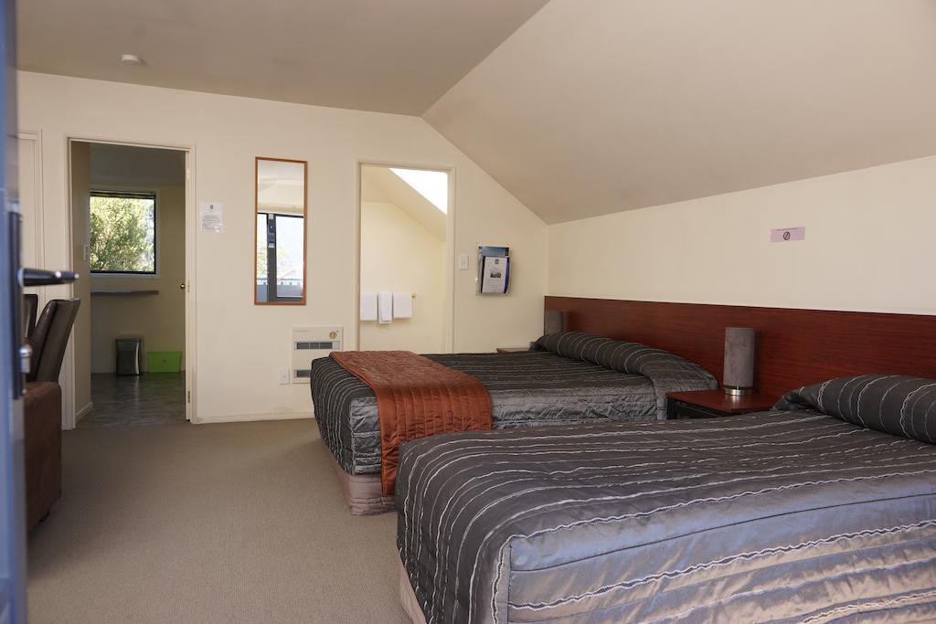 Sherborne Motor Lodge Christchurch Exterior photo